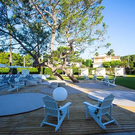 Bq Sarah -adults Only Hotel 3*