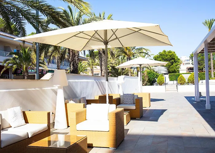 Bq Sarah -adults Only