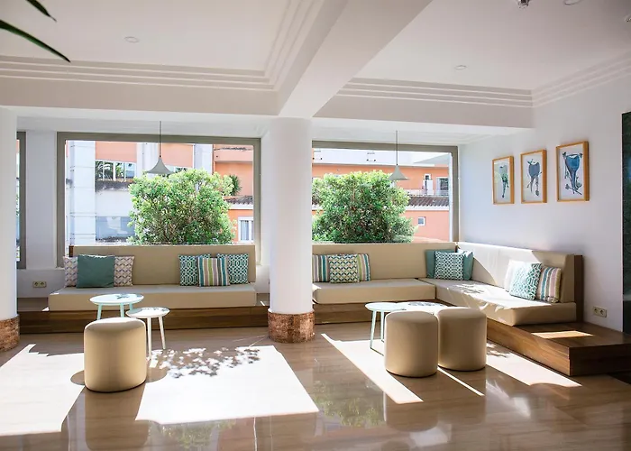 Bq Sarah -adults Only קאן פיקפורט