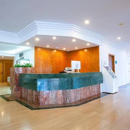 Bq Sarah -adults Only 坎皮卡福特